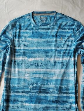 Reel Legends Blue Long Sleeve Reel Tec Light Weight Swim Outdoor Fishing